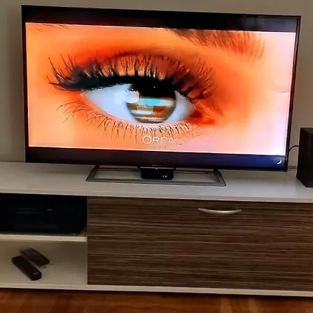 Paris 2 Night Private Parking アパート *