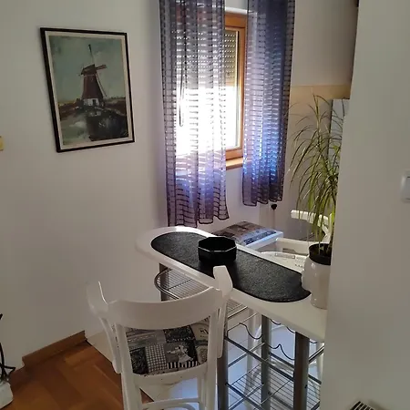 Apartman Paris 2 Night Private Parking Nis